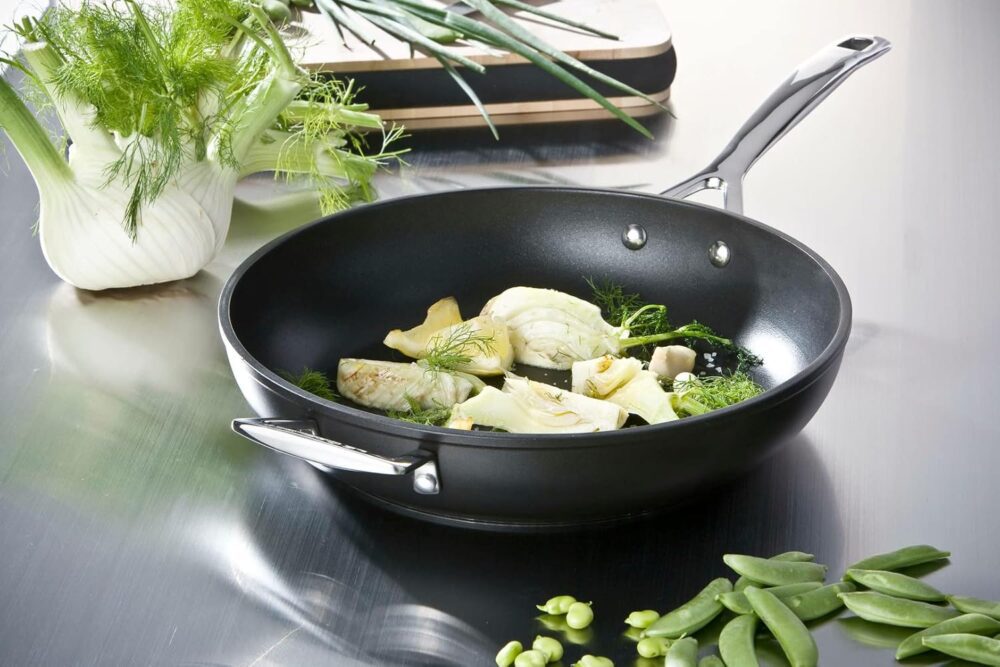 Le Creuset Frigideira Funda 28cm Antiaderente Non-Stick PRO - Image 8