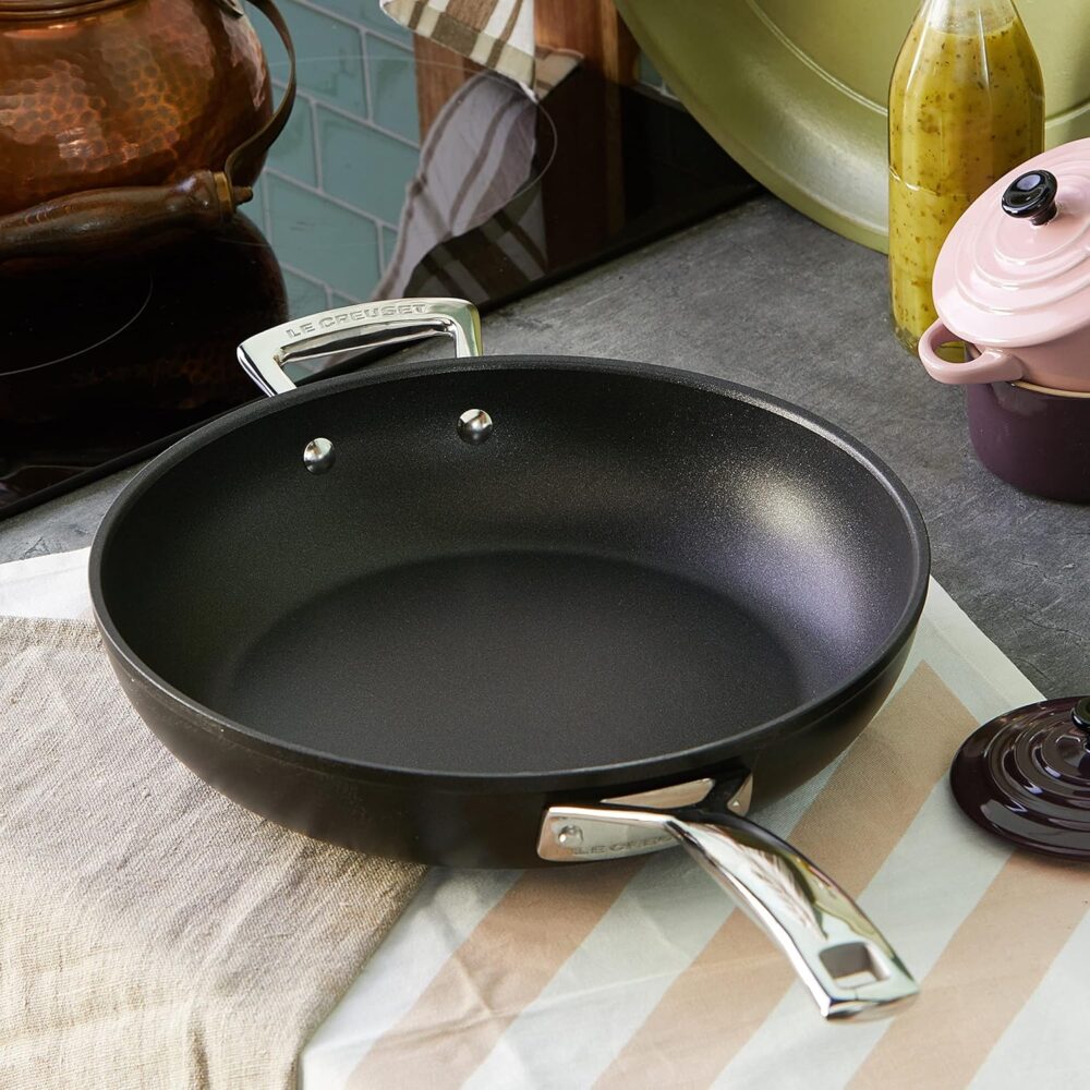 Le Creuset Frigideira Funda 28cm Antiaderente Non-Stick PRO - Image 11