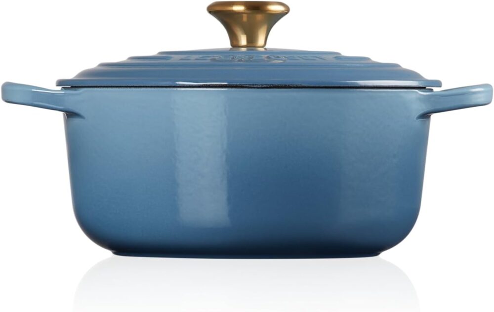 Le Creuset Panela Redonda 20Cm Sig (Peg Dourado) Chambray - Image 2