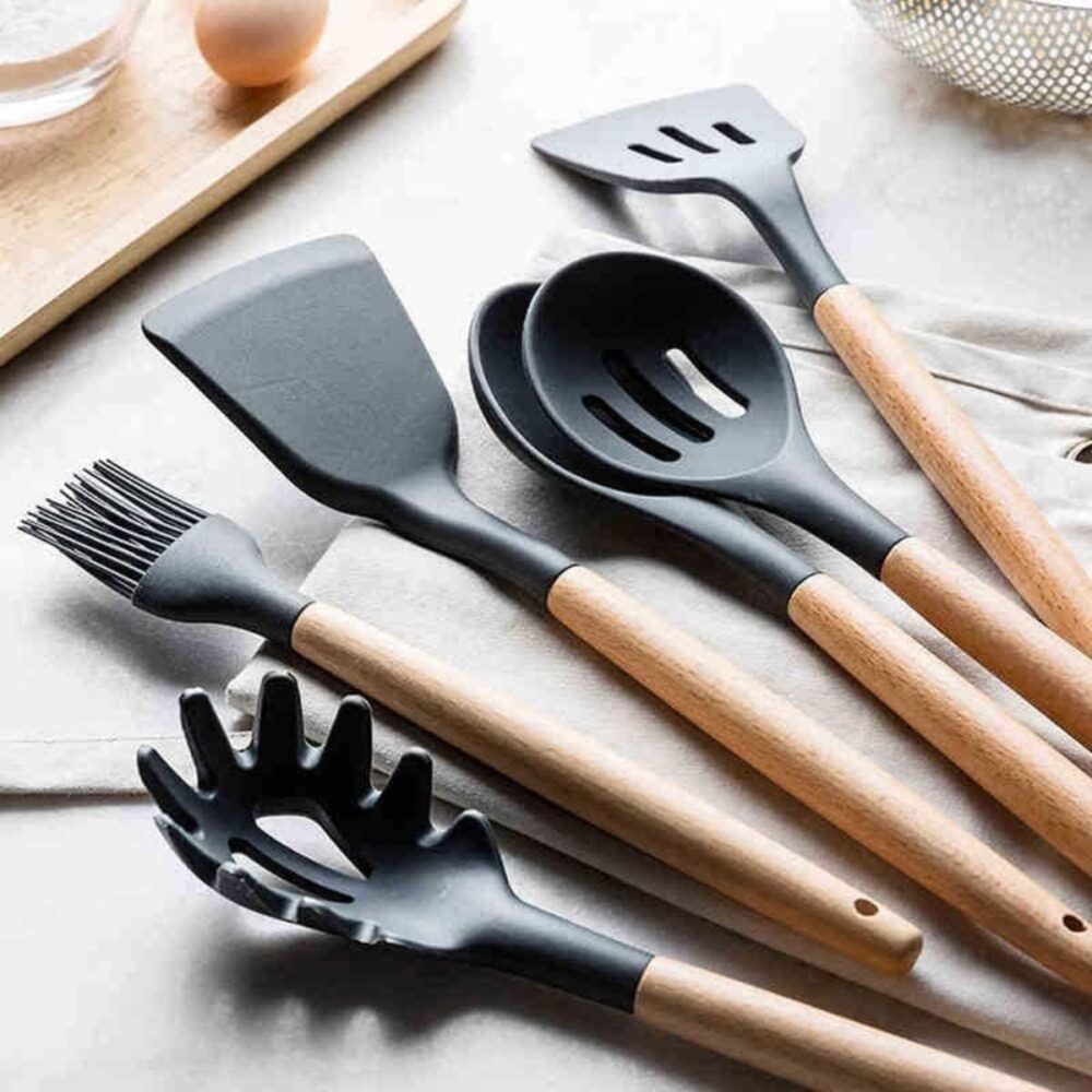 Kit 12 Utensilios de Cozinha Em Silicone E Cabo De Madeira A... - Image 2