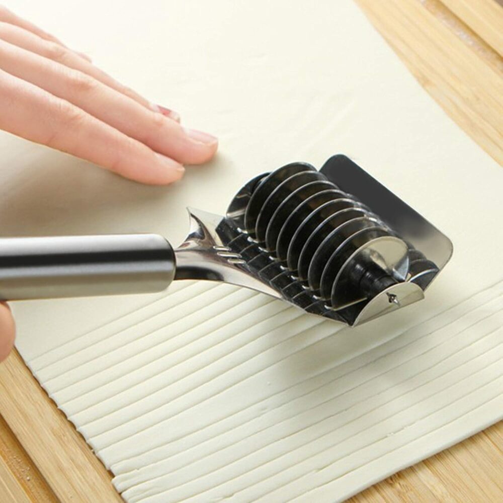 Cortador Fatiador Manual Em Inox P/Massas De Macarrão 21 cm - Image 3