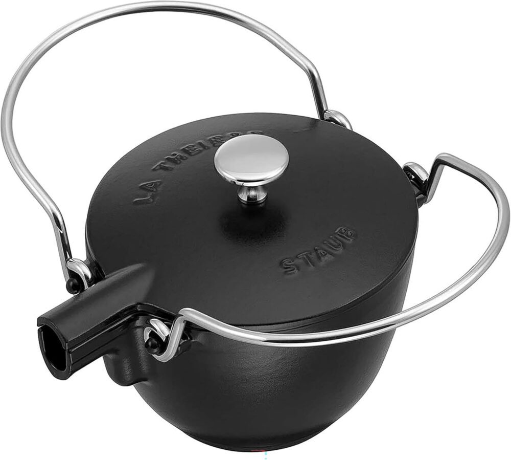 Staub Chaleira de chá redonda de ferro fundido 1-qt - Preto ... - Image 4