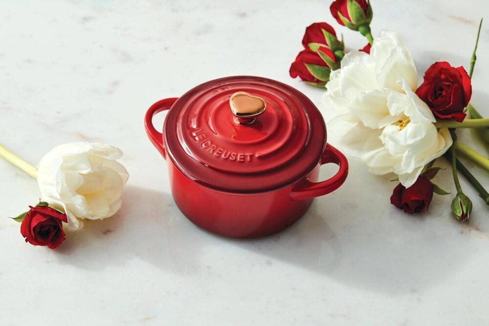 Le Creuset Coleção Figural Hearts Minicocotte redondo de gré... - Image 5