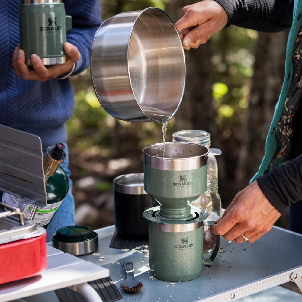 Kit cafeteira e xícara Stanley The Camp Pour Over, filtro de... - Image 6