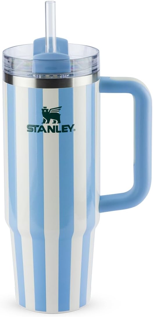 Análise prática do Stanley Copo Quencher 2.0: durabilidade e conservação de temperatura.
