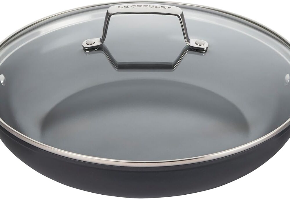 Análise prática da panela Le Creuset Caçarola Baixa 30cm Ensc após uso diário.
