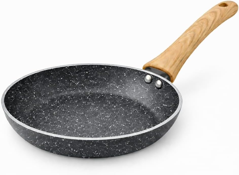 Análise prática da frigideira de alumínio antiaderente: durabilidade e desempenho no uso diário.