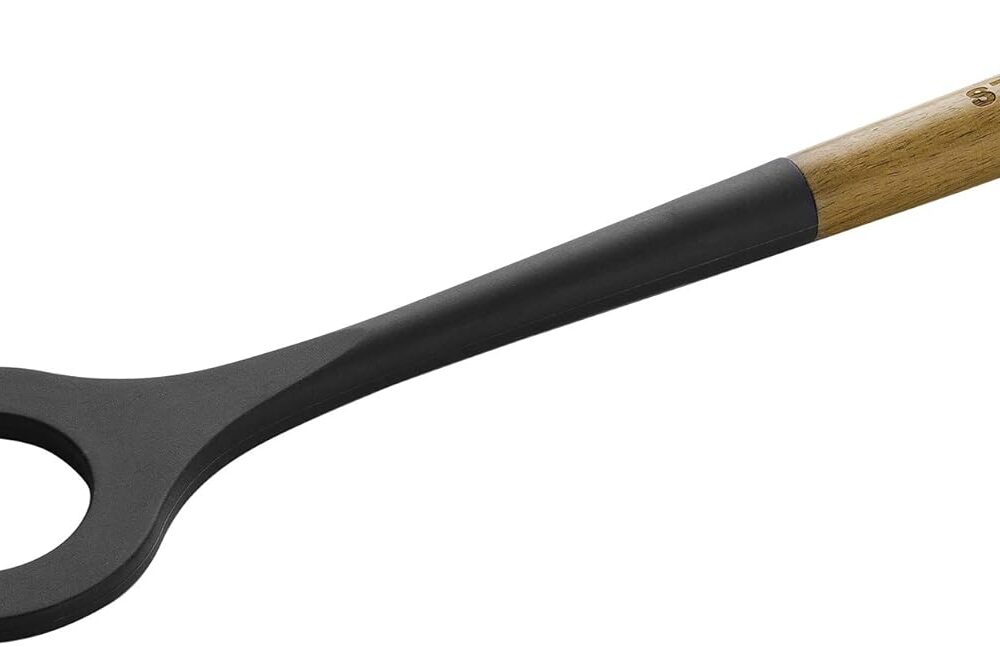 Colher para risoto Staub preto fosco: análise de uso diário e durabilidade.