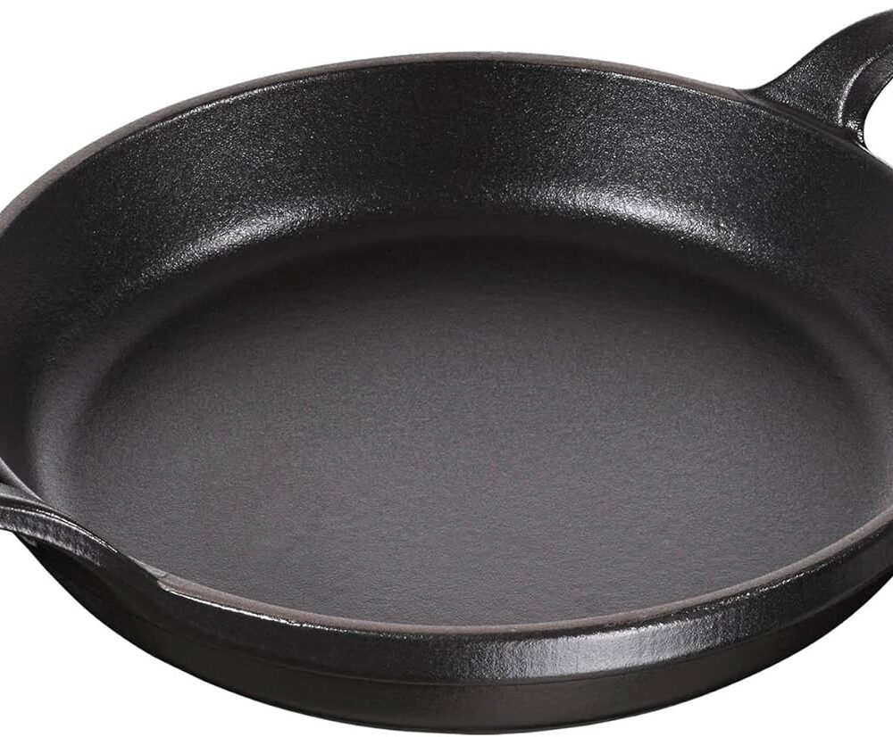 Análise prática da Staub Mini assadeira de ferro fundido: vantagens e desvantagens após semanas de uso.